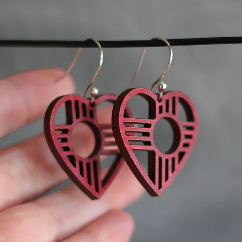 Dynamic Fashion Heart Zia Earrings in Red Birch