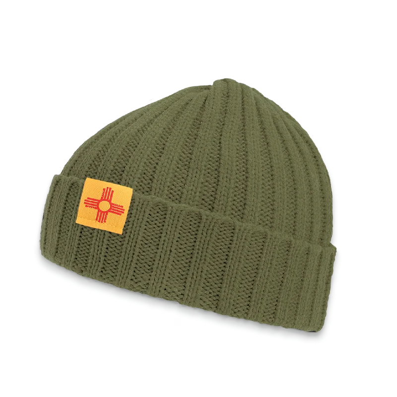 Elegant And Simple Zia Tag Cable Knit Beanie