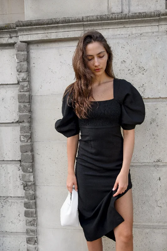 Trendy Traveler LINEN SMOCKED MIDI DRESS