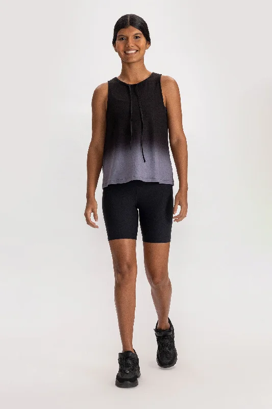 Extra long version Reach Blur Tank Top