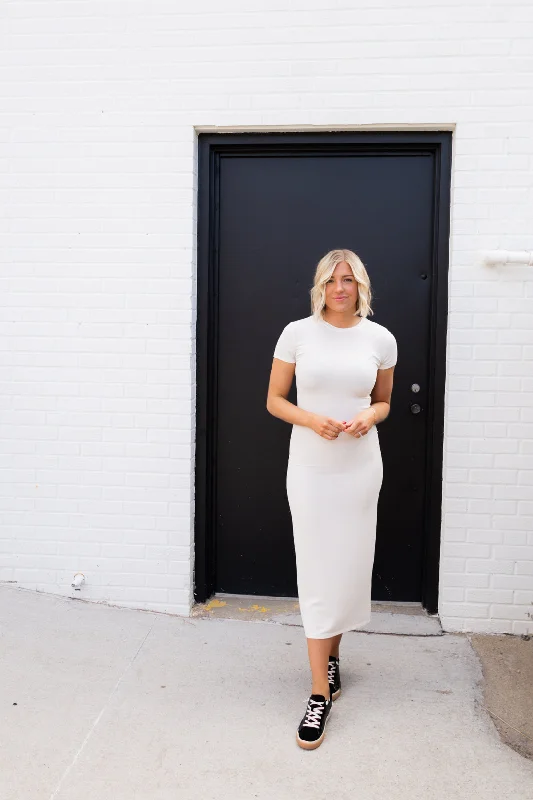 Celebrity Style Poppy Ribbed Midi Dress | Ecru