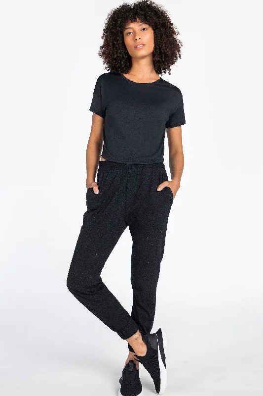 Cozy Vibes Sporty Cropped T-Shirt