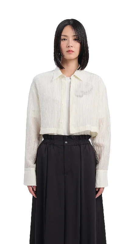 Daily Comfort Textual Cropped Shirt