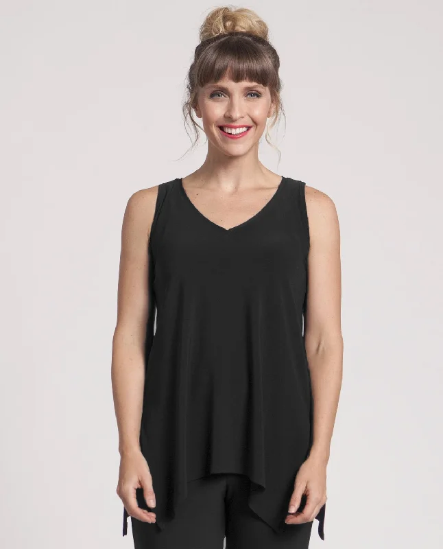 Carefree Style Sympli, 21112R Sleeveless Go To Wide V-Neck T Relax