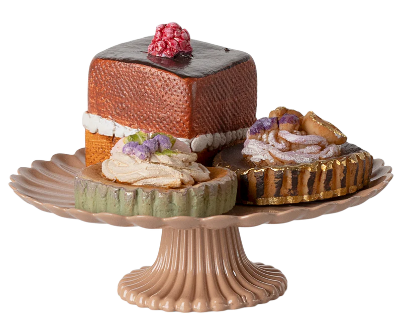 Cozy Pants Maileg Cakes and Mini Cakestand