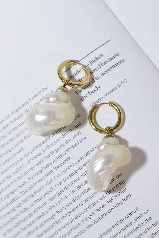 High-end Sense GOLD PLATED SEA SHELL EARRINGS