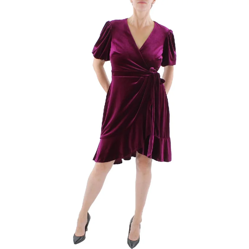 Exquisite Embroidery Lauren Ralph Lauren Womens Velvet Knee Cocktail and Party Dress Exquisite Embroidery Lauren Ralph Lauren Womens Velvet Knee Cocktail and Party Dress