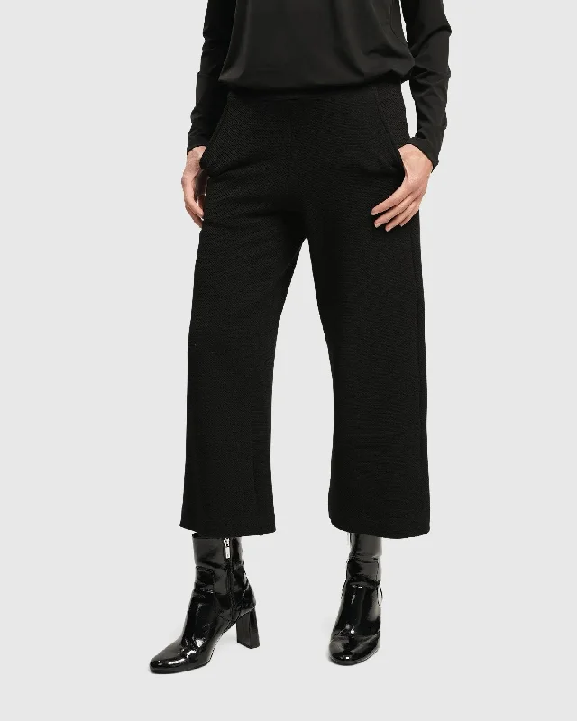 Soft And Comfortable Superb Waffle Weave Ankle Pants, Black