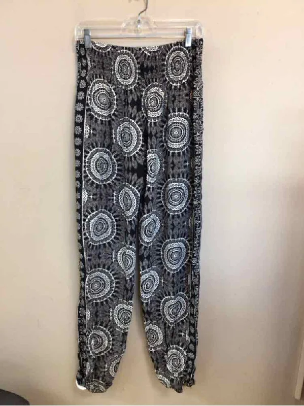 Comfortable Fashion LOTUS & LUNA SIZE MEDIUM Ladies PANTS