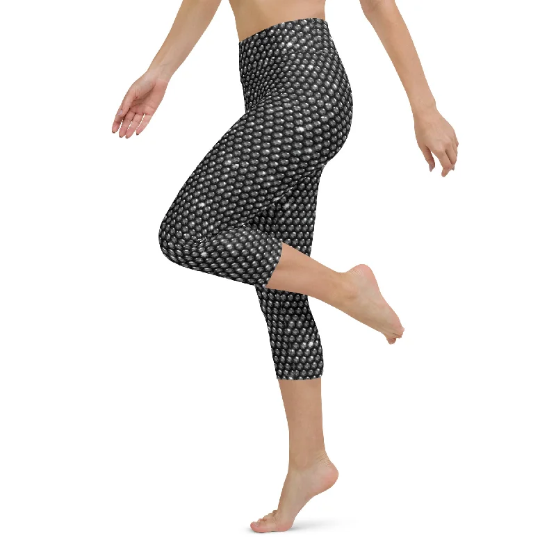 Quality Tailoring Midnight Bedazzled Print Yoga Capris