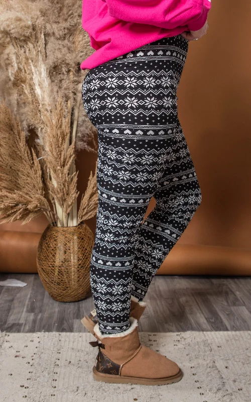 Eye-catching Personality Snowflake & Hearts Leggings - Final Sale
