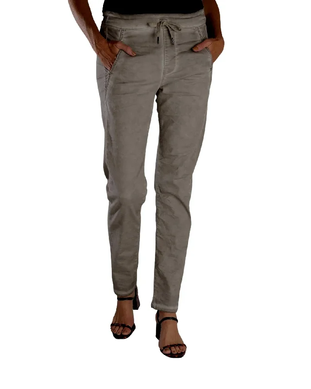 Relaxed Dresses Distressed Iconic Stretch Jeans, Charcoal Wash