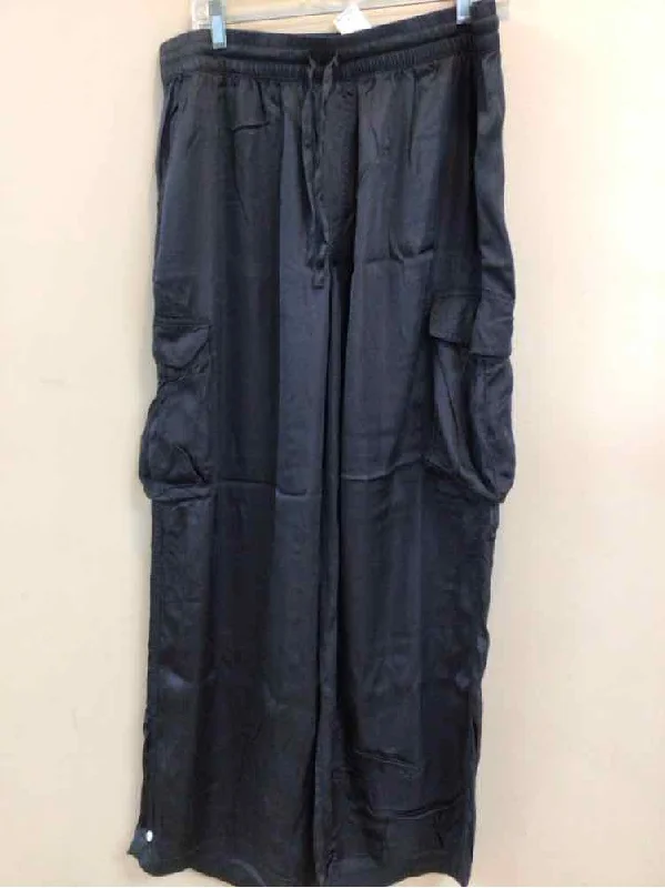 Lazy Home AERIE SIZE LARGE Ladies PANTS