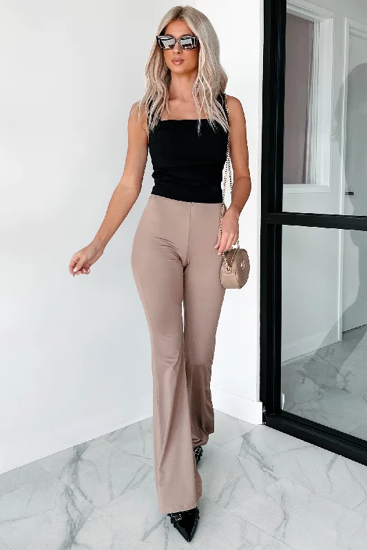 Trendy And Casual Indecisive Mood Elastic Waist Flare Pants (Mocha)
