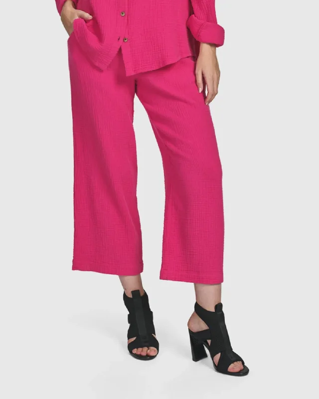 Noble And Elegant Recreation Pants, Fuchsia