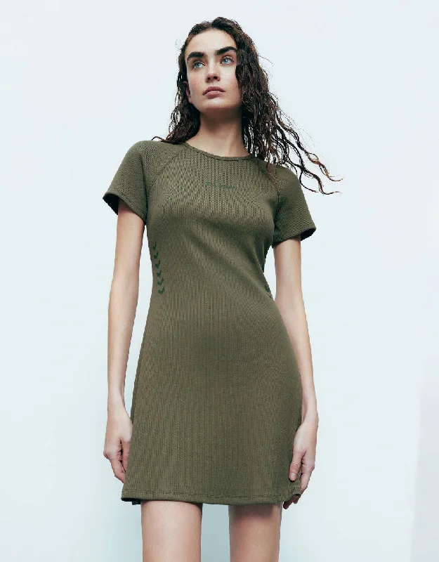 Relaxed Dresses Raglan Sleeve Crew Neck Knitted Skinny Dress